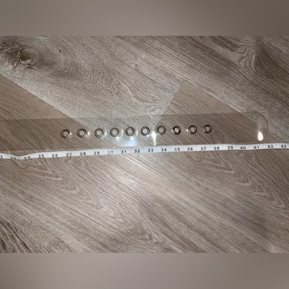 Clear Wide Belt with Gold Buckle - Picture 3 of 4